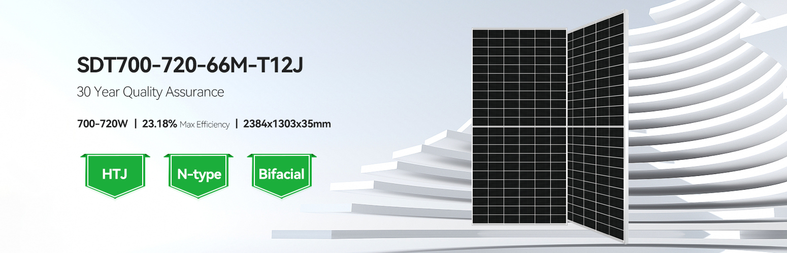 700-W-Solarpanel