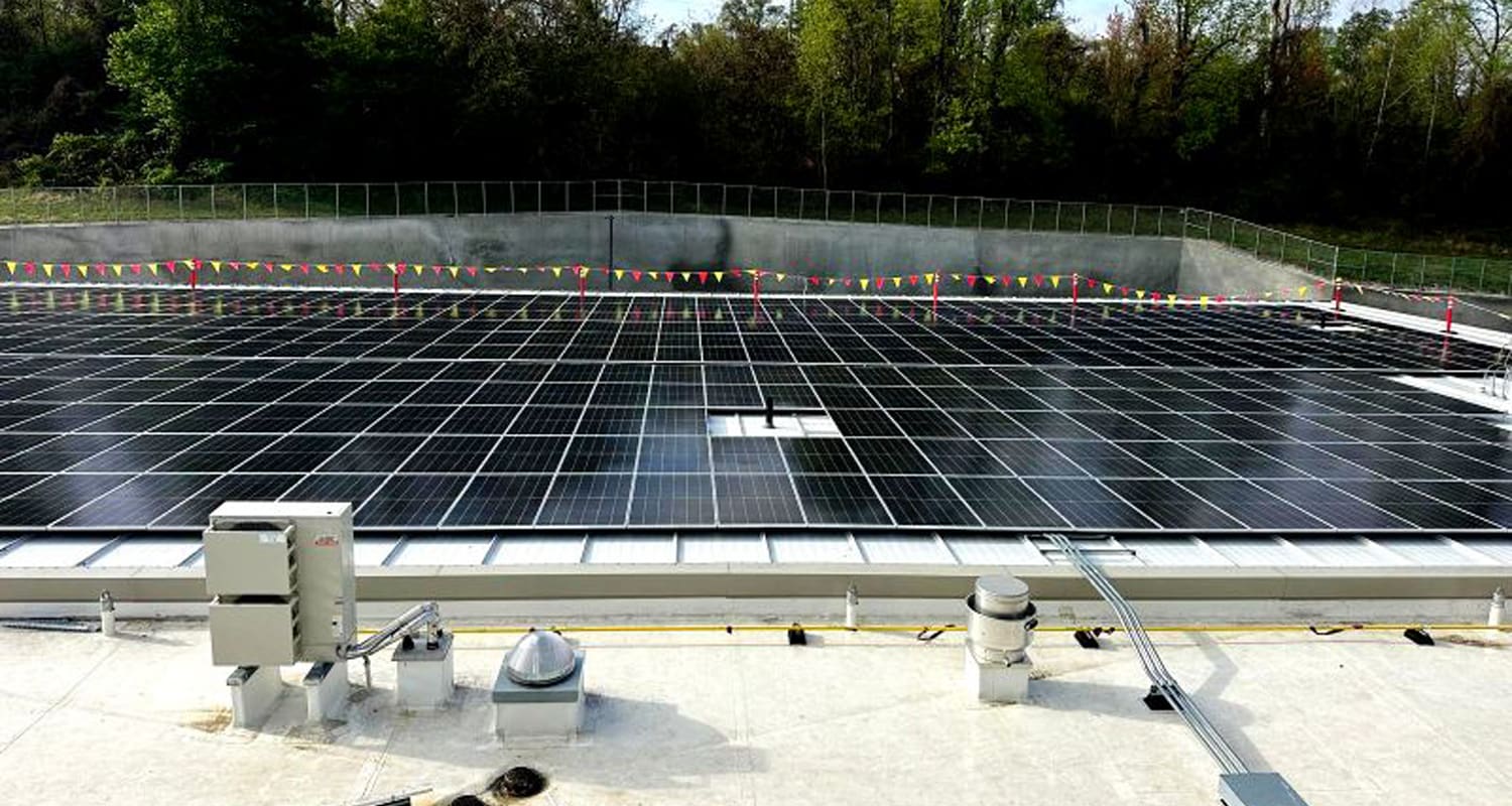 Klimarat: Solarenergie und Batteriespeicher bieten Australien Schutz vor monatlichen Treibstoffpreisschocks in Höhe von 1 Milliarde AU$.